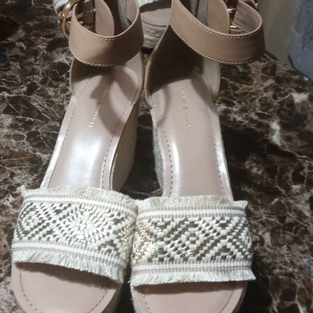 9.5 wedges